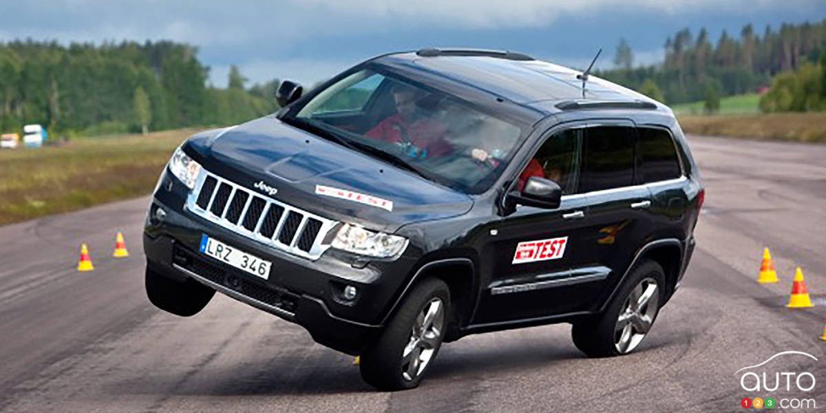 Une Jeep lors d'un test de contrôle de véhicule
